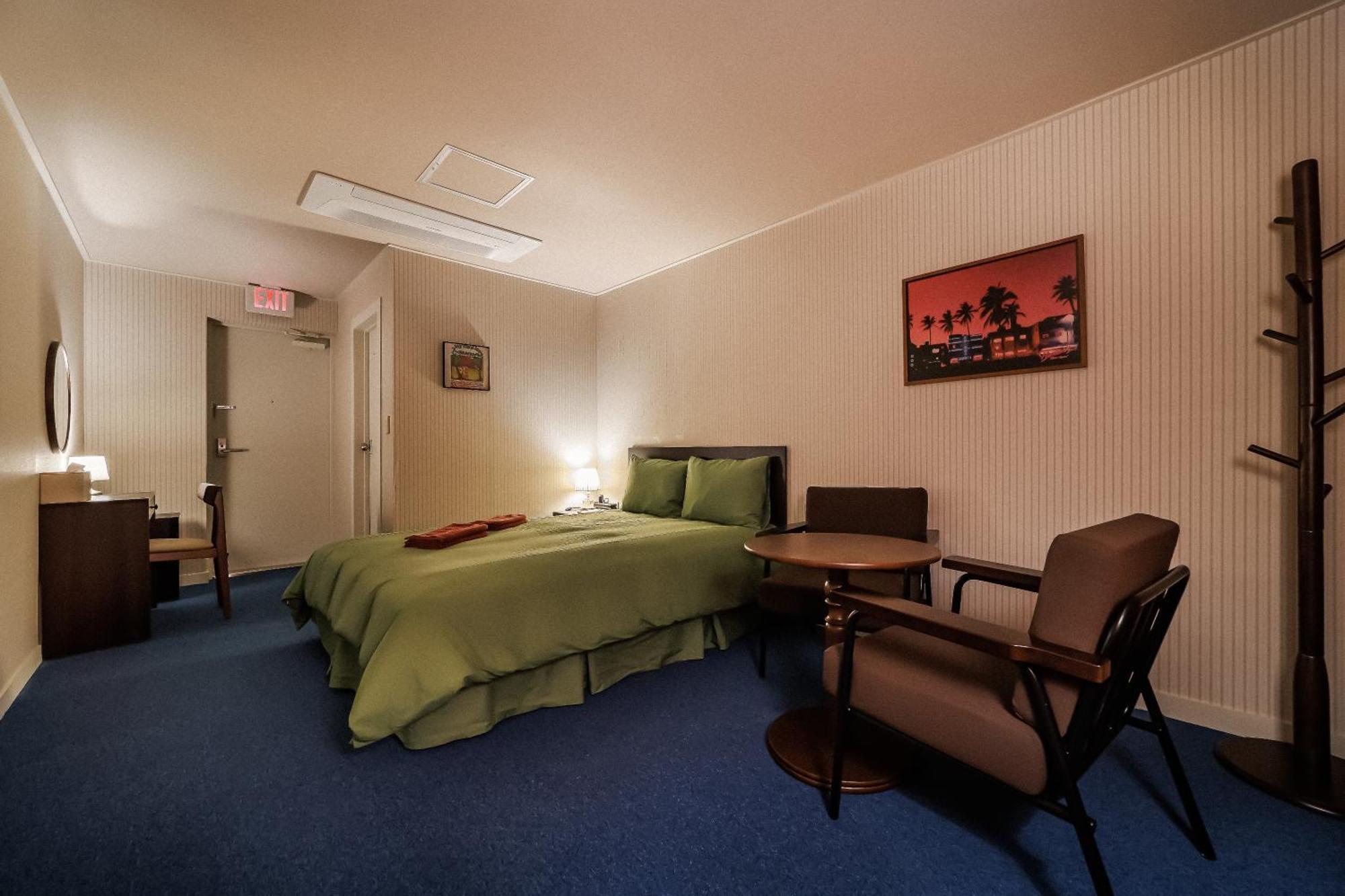 Yangyang Bookers Beach Motel Room photo